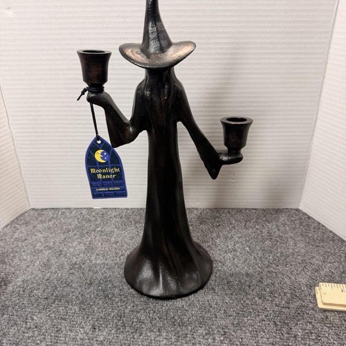 Moonlight manor witch double - manor,